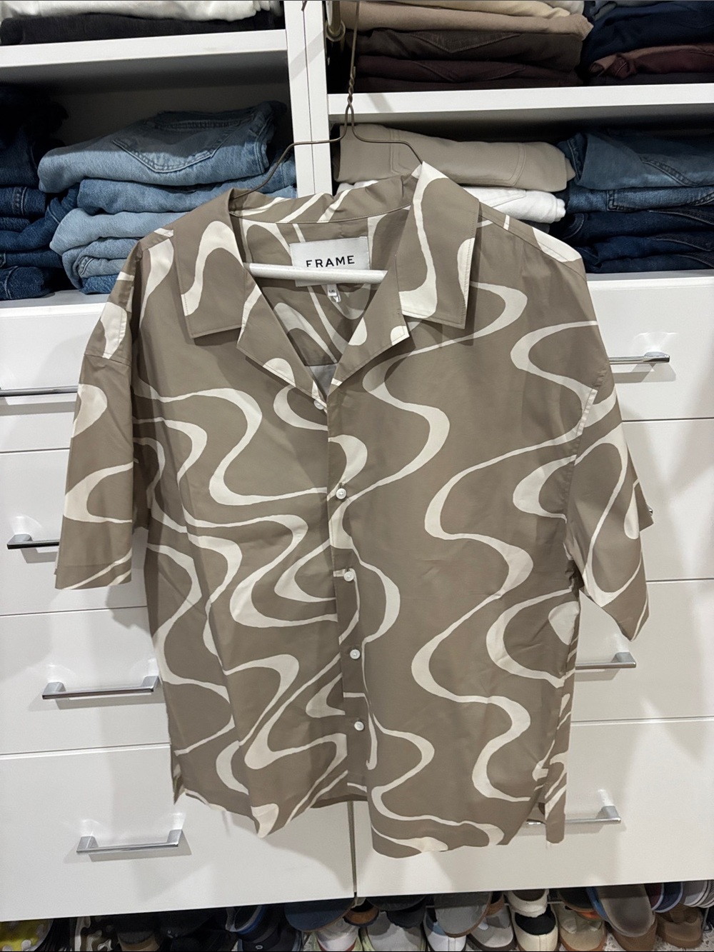 Frame Denim Taupe & Cream Short Sleeve Wavy Print Camp Shirt